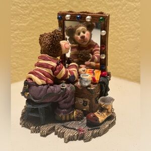 Vintage Boyd’s Bear and Friends. Graffiti….Put on your happy face